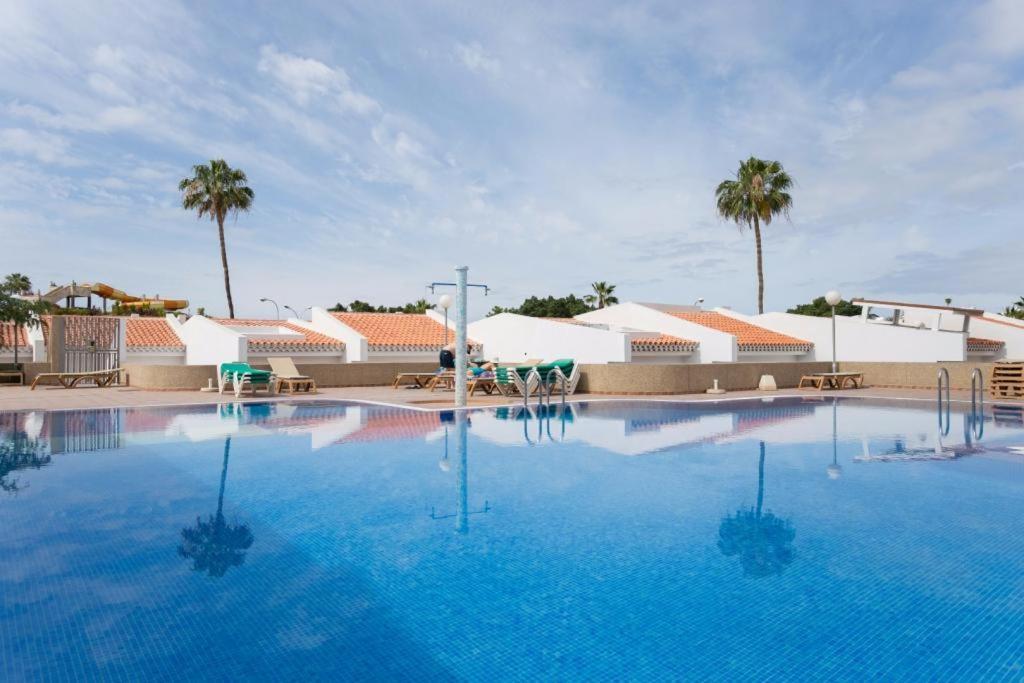 אדחה Island Village Ocean View מראה חיצוני תמונה