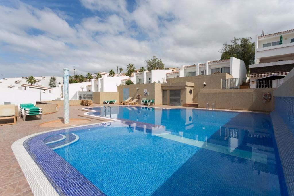 אדחה Island Village Ocean View מראה חיצוני תמונה