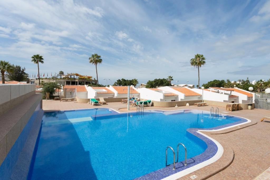 אדחה Island Village Ocean View מראה חיצוני תמונה